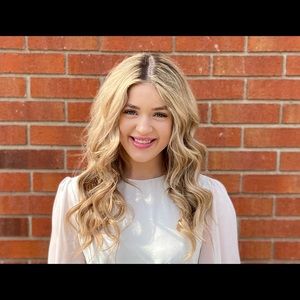 Meet your Posher, Zoe